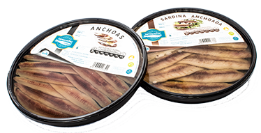 Envases de sardinas anchoadas y anchoas